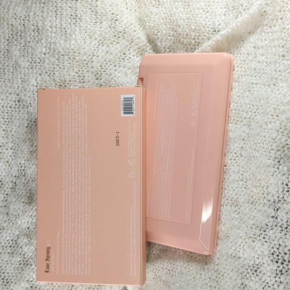 Artist Couture Love Sprung Face Palette Vol. I, 3pods x 4g/14oz - Picture 4 of 8